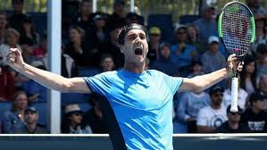 Lorenzo sonego became the first italian for 15 years to capture an atp tour clay court title on home soil after fighting back to beat laslo djere of. Il Tennis Torinese Trionfa In Sardegna Dopo Il Doppio Con Vavassori Sonego Vince In Singolo E Sale Nella Top 30 Mondiale