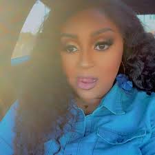 During a recent interview with Keyshia Ka'Oir, The Diamond Princess  revealed that she did NOT get a prenup with her husband, Benjamin Kearse  Jr., because the money he makes GOES TO HER