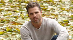 Carlos manrique, el peruano detrás de clae, una de. Mas Alla De La Actuacion Con Roberto Manrique El Especial