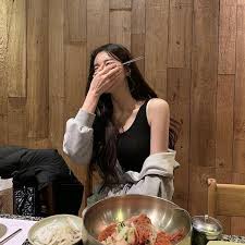 Pin By Z O E On Lifestyle Ulzzang Korean Girl Uzzlang Girl Ulzzang Girl