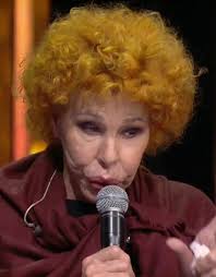 Toh, chi abbiamo pizzicato in via montenapoleone, a milano: Ornella Vanoni Dopo Sanremo Non Ho Piu Niente Da Dimostrare Lanostratv