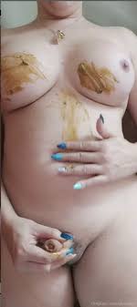 Shemale: Shemale shower scat and smear - ThisVid.com