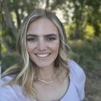 Erin Mackie's Instagram, Twitter & Facebook