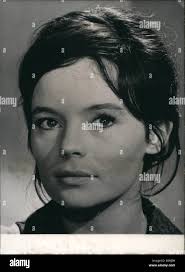 Pascale petit immagini e fotografie stock ad alta risoluzione