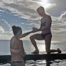 When it comes to power couples, sue bird and megan rapinoe might be seattle's biggest.the seattle storm and reign fc superstars have been dating for more tha. Photo Shows Megan Rapinoe Popping The Question To Sue Bird In Antigua Outsports