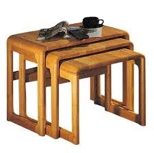 Unsere redakteure massivholz haben uns dem ziel angenommen. Dyrlund Satztisch Mit Ablage 3teilig Sentura Wohnstudio Gmbh
