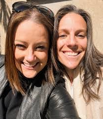 Amanda Stein's Instagram, Twitter & Facebook