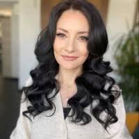 100+ profiluri „Lydia”