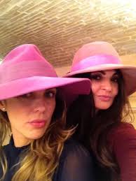 Modisteria Anna Maria: in testa solo l'eleganza