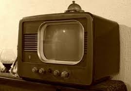 The Top 10 Longest Running Tv Shows From Around The World Vintage Tv Vintage Television Retro Tv