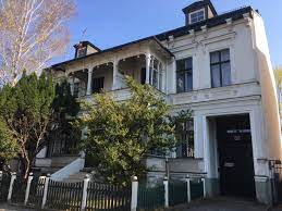 Ebay kleine familie sucht wohnung zur miete in berlin friedrichshagen. 3 Zimmer Wohnung Zu Vermieten Furstenwalder Damm 440 12587 Berlin Friedrichshagen Kopenick Mapio Net