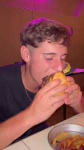 Jajjajajaja pobre se perdio en la capital 😂 #garageringtones @Garage  Ringtones