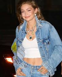 Gigi hadid was born in los angeles, california to parents, yolanda hadid and mohamed hadid, on 23rd april, 1995. Profil Gigi Hadid Model Yang Tengah Hamil Anak Pertama Zayn Malik Kumparan Com