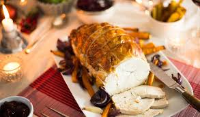 The turkey should cook at a temperature of 325 degrees. White Boneless Turkey Breast Joint 2 5kg Greendale Farm Shop