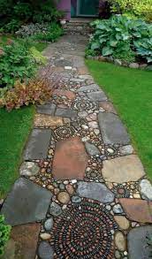 1001 idees pour decorer son jardin des accessoires jardin a faire soi meme allees jardin jardin original chemin de jardin