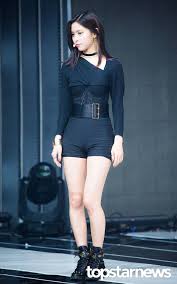 Halloween costumes are costumes worn on or around halloween, a festival which falls on october 31. 190220 Itzy Ryujin At Show Champion Itzy Kpop Girls Korean Girl