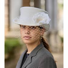 Cappelli da cerimonia inglese
