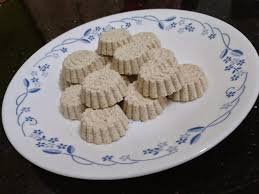 Kuih nekbat merupakan sejenis kuih tradisional pembasuh mulut yang diperbuat daripada tepung beras dan telur, yang. 5 Kuih Raya Yang Makin Terpinggir