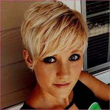 Werfen sie einen blick auf diese frisuren, die ihr dünnes haar nicht mehr so dünn. Kurzhaarfrisuren 2020 Frauen Ab 40 Frisuren Kurze Haare Schmales Gesicht Kurzhaarfrisuren Kurzhaarfrisuren Damen Blond