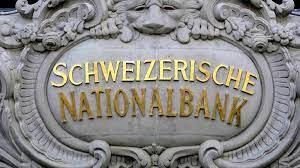 Pe fondul crizei pandemice, în primele 3 luni ale anului, banca națională a elveției (snb) a înregistrat pierderi semnificative, datorate în principal evoluțiilor înregistrate pe piețele financiare internaționale și aprecierii francului elvețian. Agora Banca NaÅ£ionalÄ A ElveÅ£iei A CumpÄrÄ ValutÄ De 88 De Miliarde De Dolari Pentru A Deprecia Moneda NaÅ£ionalÄ