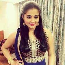 South Indian Puffed Hairstyle For Round Face Hairstyles For Round Faces Round Face Indian Hairstyles