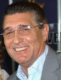 Sie wuchs bis zu ihrem siebten lebensjahr in berlin auf und zog dann gemeinsam mit ihrer mutter nach köln. Who Is Simone Thomalla Dating Simone Thomalla Boyfriend Husband