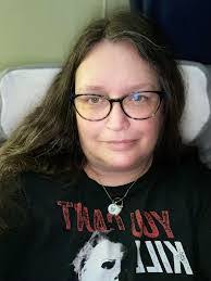 Jeanie Bingham's Instagram, Twitter & Facebook