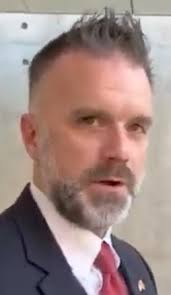 Jonathan Laroche's Instagram, Twitter & Facebook