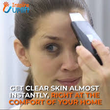 Paula Hardwick's Instagram, Twitter & Facebook