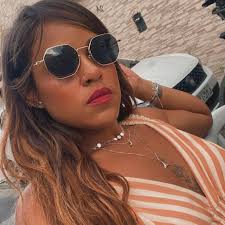 Gente, só pra avisar: bigode não é unissex. #GinaMá #GinaSensata