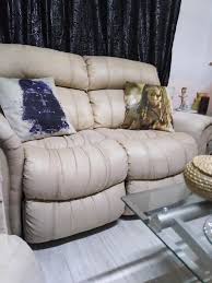 مباع طقم كنب ريكلاينر امريكي اثاث اوروبي مستعمل للبيع فيسبوك