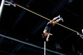 8,65 m (−0,5) juan miguel echevarría: Armand Duplantis Breaks The Pole Vault World Record The New York Times