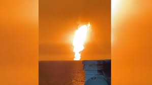 Punem oala pe aragaz ca pe timpul lui ceauşescu si ne chinuim. Video Explozie UriaÈÄ In Marea CaspicÄ La 10 Kilometri De Un ZÄcÄmant De Petrol Cauza Ar Fi Aprinderea Unui Vulcan Noroios Digi24