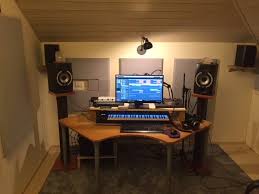 Despite the fact that many home studios now do the majority of their mixing on open back headphones… traditionally, mixing has always been done on speakers… or as they are commonly known in pro audio: Facebook