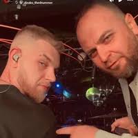 Oglasio se tim benda "DNK" koji je nastupao u diskoteci u Makedoniji