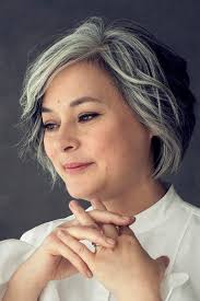 Reparto de Bomb Girls: Facing the Enemy (película 2014). Dirigida por Jerry  Ciccoritti