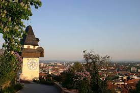 File:Graz clock tower1.jpg - Wikimedia Commons