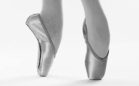 Pointe shoe stores and fitting are not available in my area so this reference really helps when i go to the city to get pointe shoes. History Freed Of London
