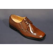 Gamme de chaussures de cérémonie noir garçon victor idéal pour accompagner un costume de cérémonie. Chaussure Ceremonie Junior Garcon Ref 1205 Noir Ou Marron Du 25 Au 34