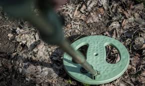 Army's currently fielded metal detector. Schiebel Delivers Mine Detectors To Ecuador