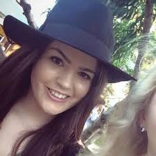 Simone Gordon (@simonekathleen_)