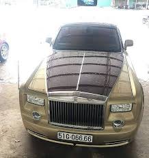 Trình độ chuyên môn thạc sĩ quản lý công, kỹ sư cơ khí. Ngáº¯m Rolls Royce Phantom Biá»ƒn Tá»© Quy Vá»«a Vá» Tay Ä'áº¡i Gia Quáº£ng Ninh Baogiaothong Vn