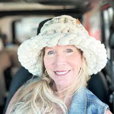 What kind of hat you wearing? Pic' please