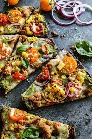 Easy Farmers Market Grilled Flatbread Pizza With Fresh Summer Produce Recipe Grilled Flatbread Pizza Grilled Flatbread Flatbread Pizza Recipes