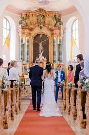 Die kirche verdient an den steuern viele milliarden euro im jahr. Fragen Vorgesprach Zur Kirchlichen Hochzeit Was Pfarrer Wissen Wollen