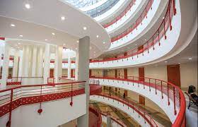 Trường đại học kinh tế là đơn vị đào tạo thuộc đại học quốc gia hà nội, là một cơ sở đào tạo bậc đại học và sau đại học cung cấp cho xã hội nguồn nhân lực chất lượng cao theo định hướng chuyên gia, lãnh đạo trong các lĩnh vực kinh tế, quản lý và quản trị kinh doanh đáp ứng nhu cầu phát triển. Top 10 TrÆ°á»ng Ä'áº¡i Há»c Kinh Táº¿ Cháº¥t LÆ°á»£ng Nháº¥t á»Ÿ Viá»‡t Nam