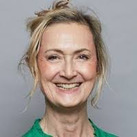 Donna Parsons's Instagram, Twitter & Facebook