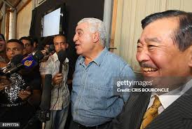 695 S L R Camera Stock Photos, High-Res Pictures, and Images