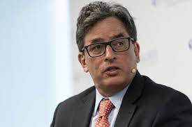 Alberto carrasquilla cursó sus estudios en economía en la universidad de los andes, en donde se graduó en 1983. 3tm6e 6zmowqxm