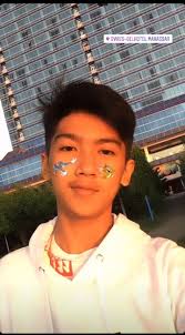 Stiker wa cowok ganteng keren untuk whatsapp adalah aplikasi terbaik untuk membuat pesan pada whatsapp pribadi anda atau bisnis whatsapp untuk menjadi lebih lucu dan lebih keren. Pin Oleh Twinkleee Di Cowo Fotografi Pacar Pria Pria